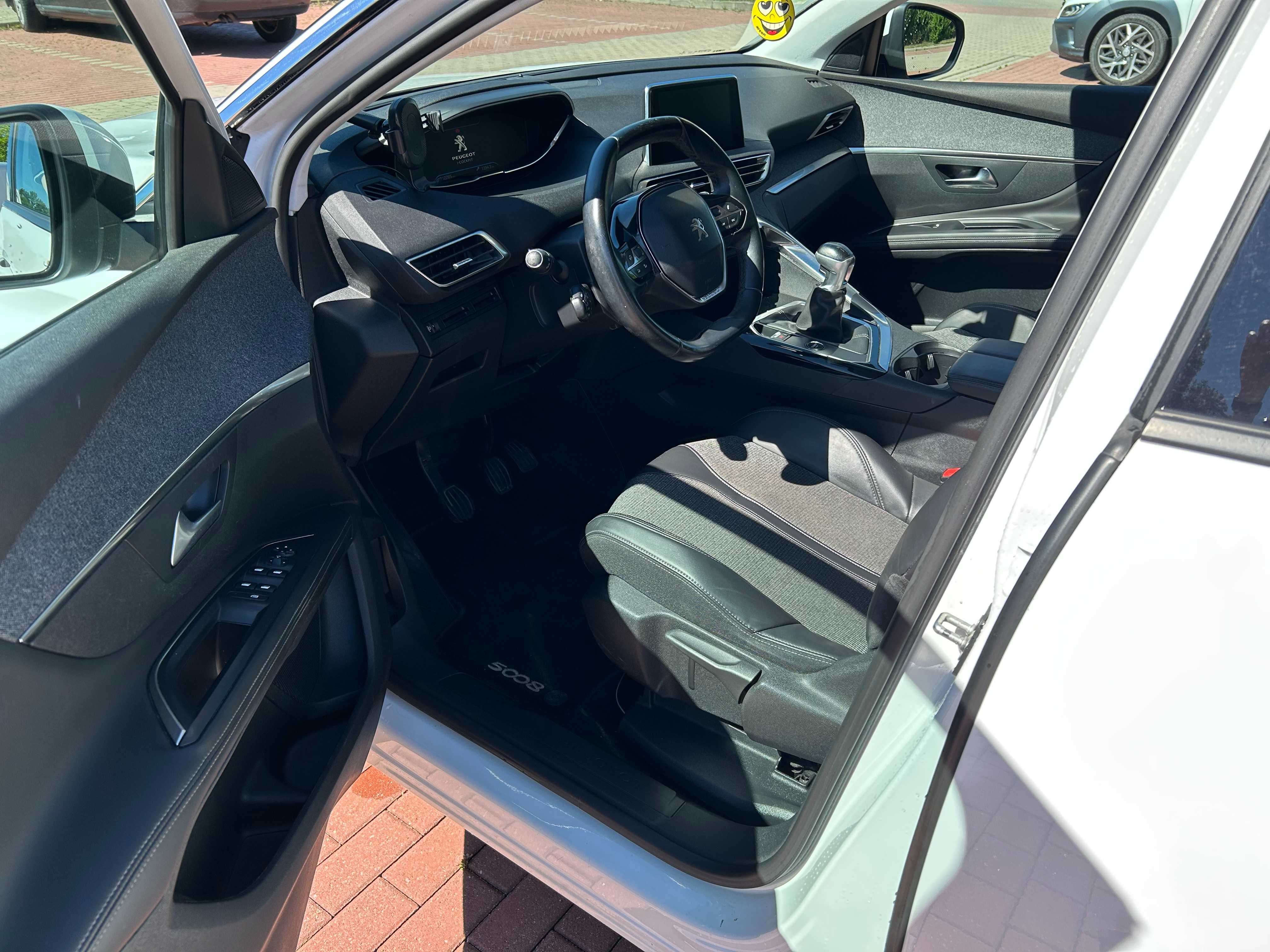 Peugeot 5008 1.5 BlueHDI Allure 7os. 2018r. Uszkodzony silnik Odpala