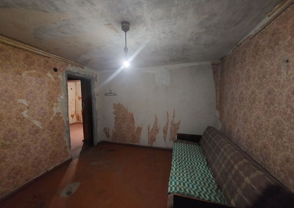 Продам квартиру в солоницевке (п.Пересечное)