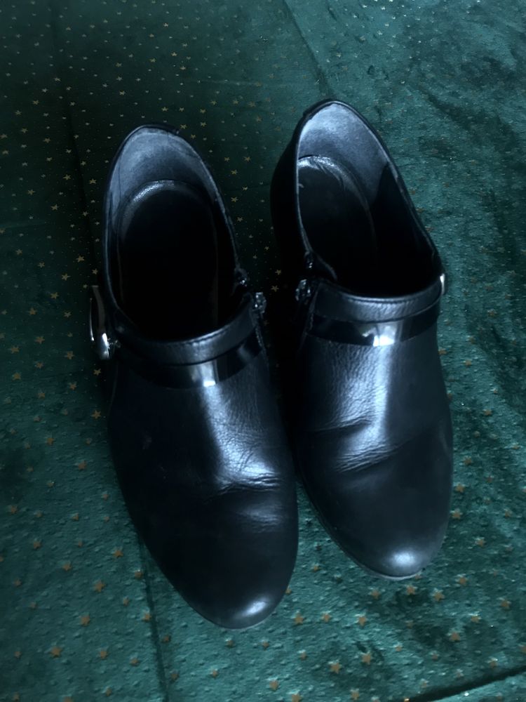 Sapatos de salto