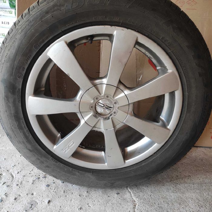 Оригінальні литі диски OZ r17 з зимовою резиною