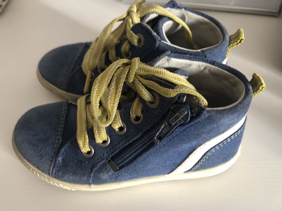 Buty trampki przejściowe jesienne skórzane Superfit Moppy r. 25