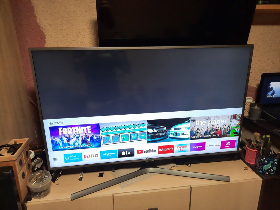 telewizor SAMSUNG 50 cali 4K UHD smart WiFi 100 % SPRAWNY