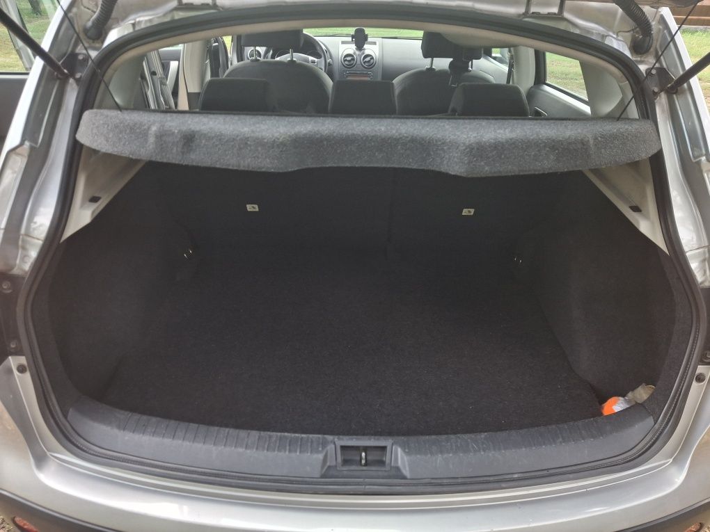 Продам Nissan Qashqai