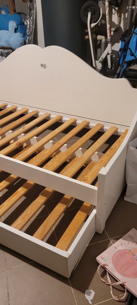 Sprzedam łuzko dziecięce Podwojne w idealnym stanie