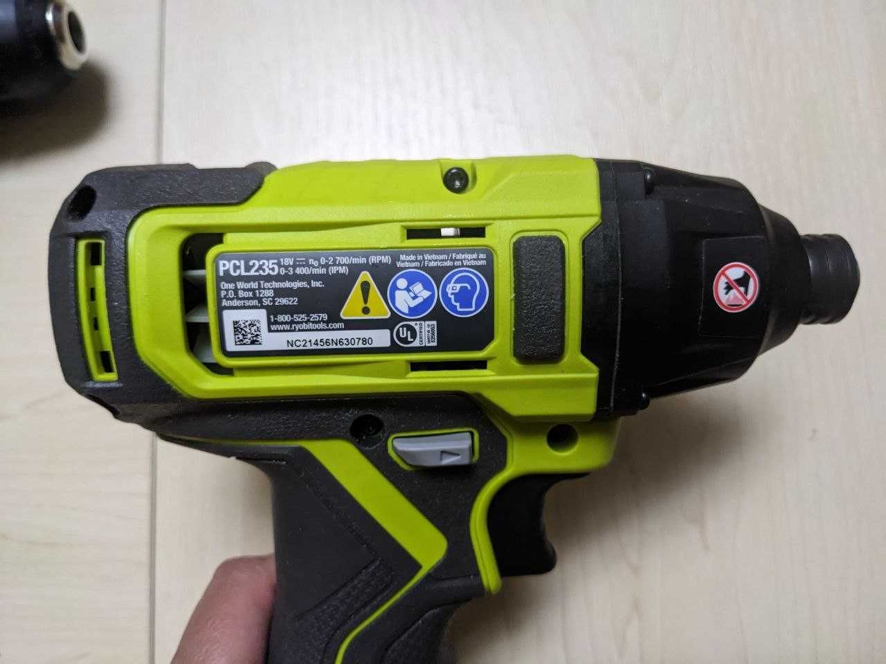 Набір шуруповертів Ryobi ONE+ 18V P215 / PCL235