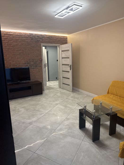 Wynajmę mieszkanie (2 pokoje) w centrum Dąbrowy Górniczej