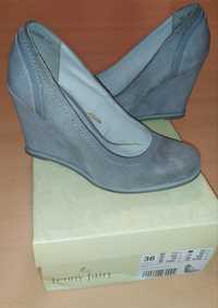 Buty roz 36 ccc