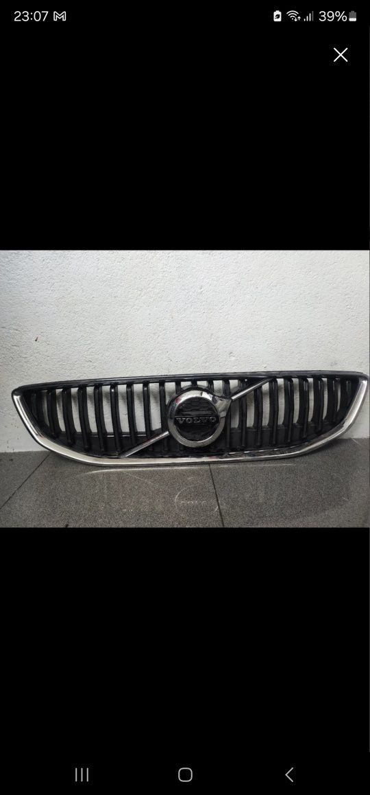 Grelha Volvo V40
