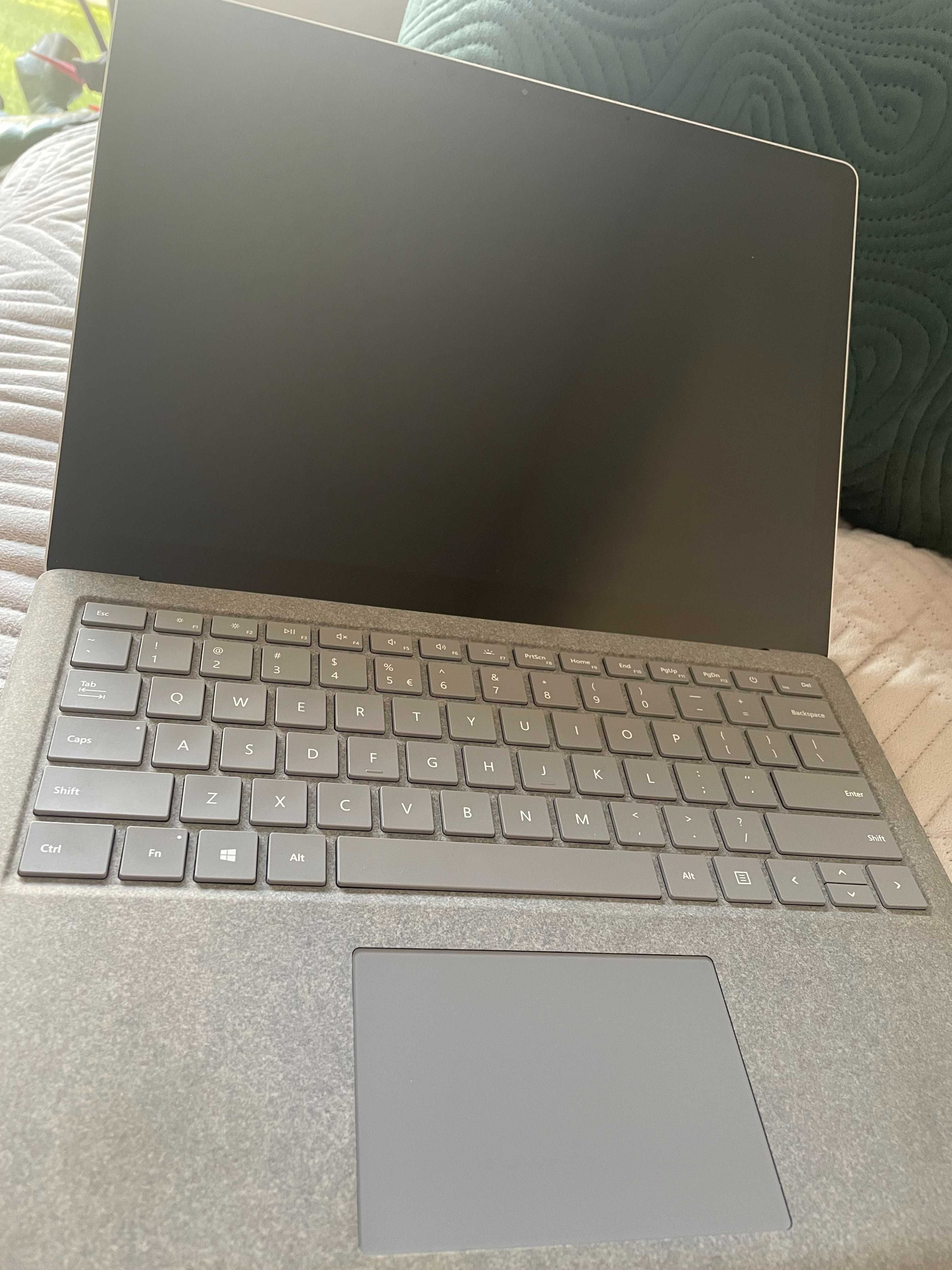 Microsoft Surface Laptop 2 z dotykowym ekranem
