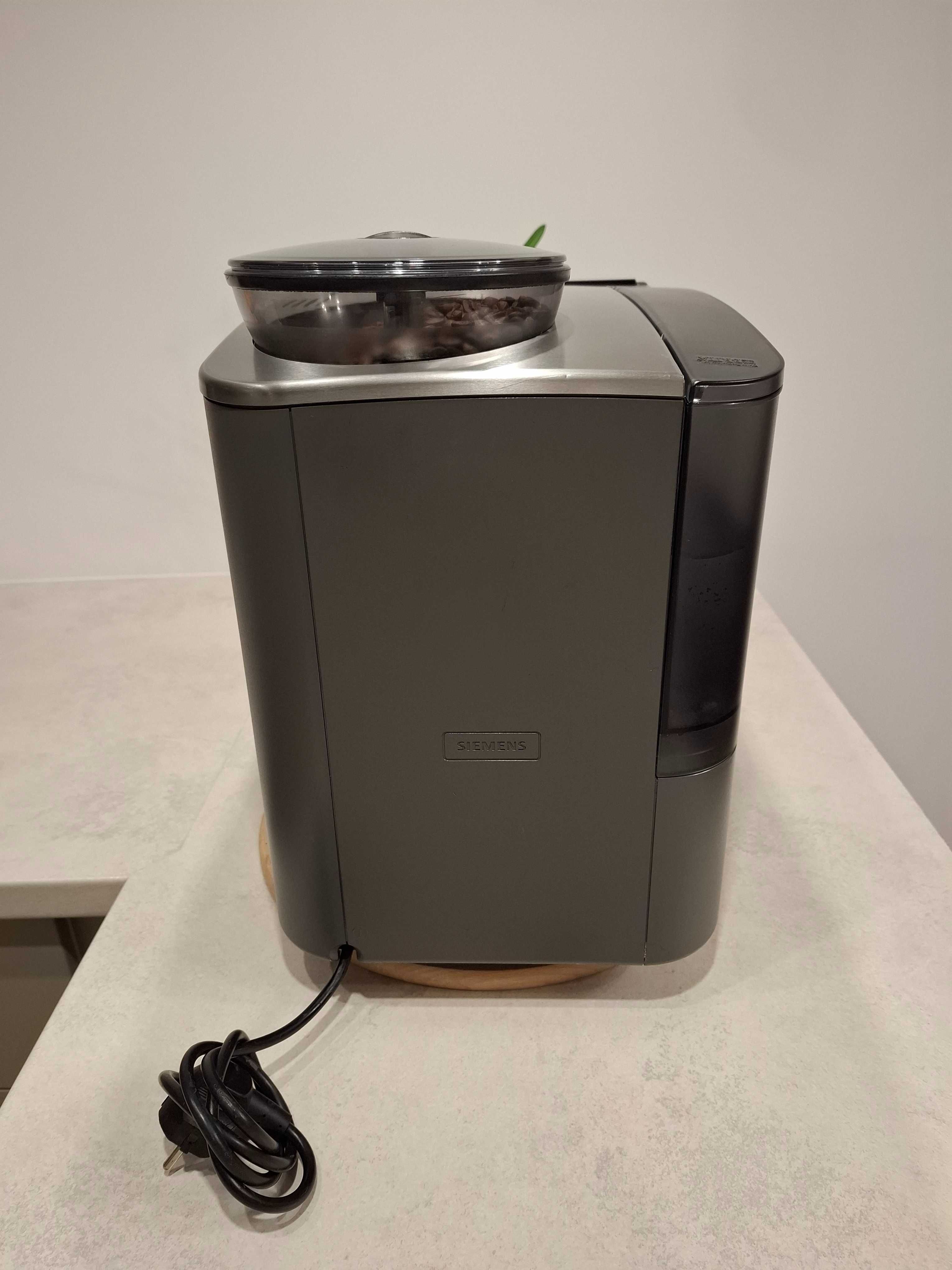 Ekspres SIEMENS EQ6 series 700