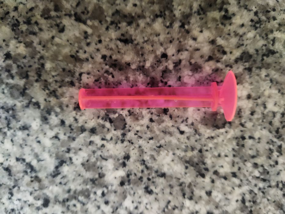 Arma pequena de brinquedo