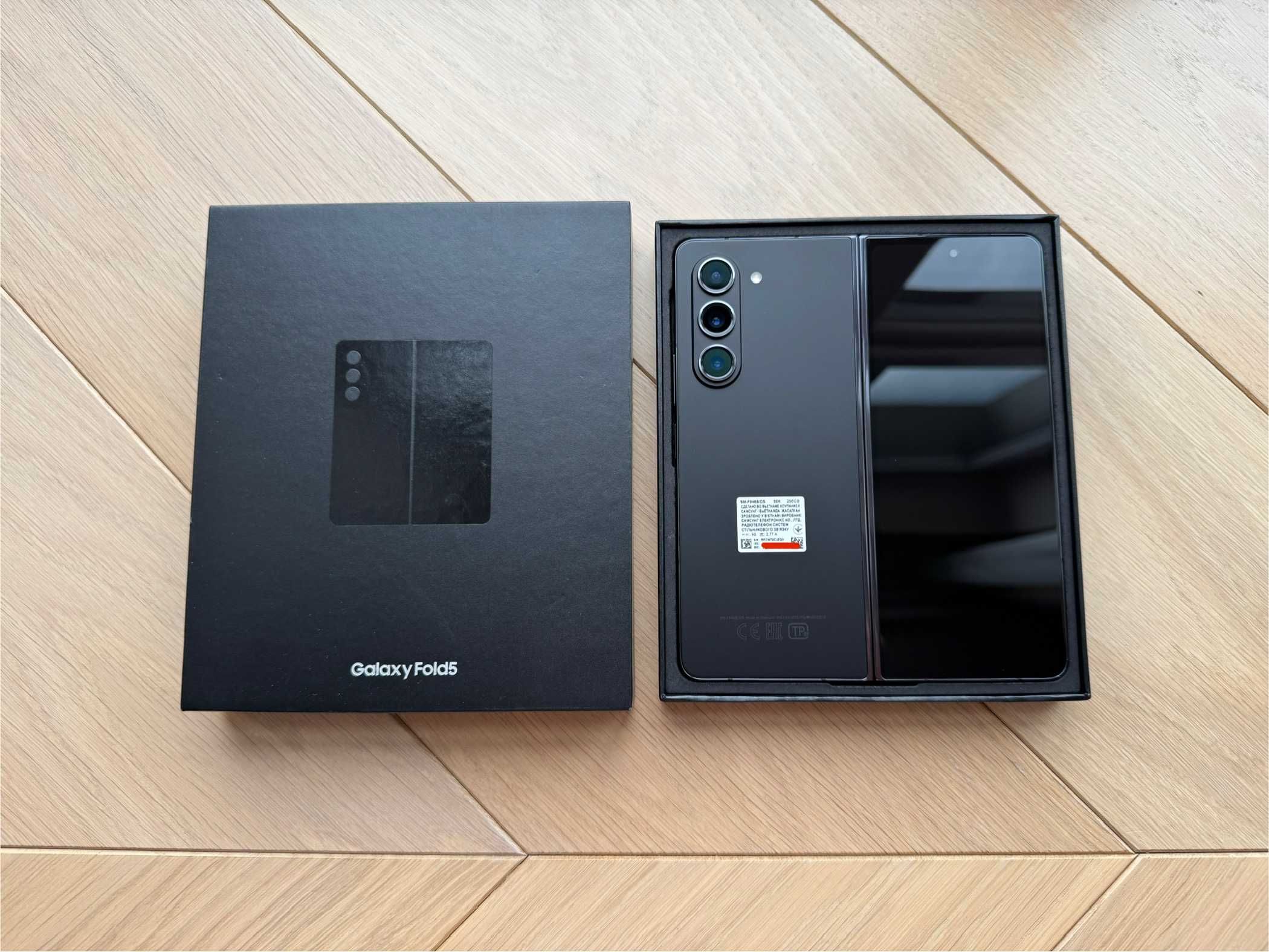 Samsung Fold 5 12/256GB - НОВИЙ ! - Сертифікований Оригінал F946/DS
