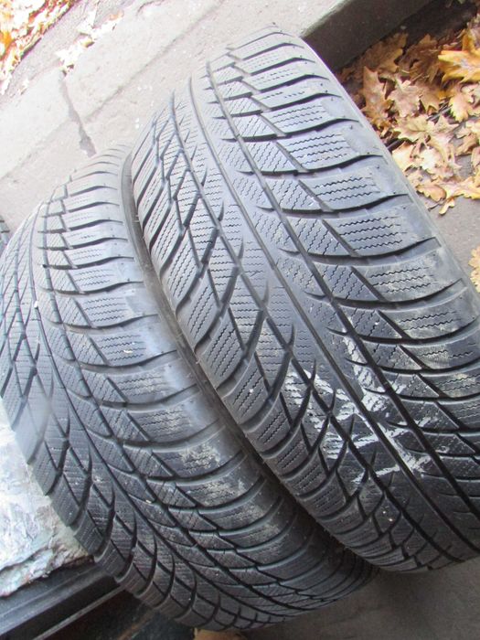 205/60/17 пара зимових шин Bridgestone