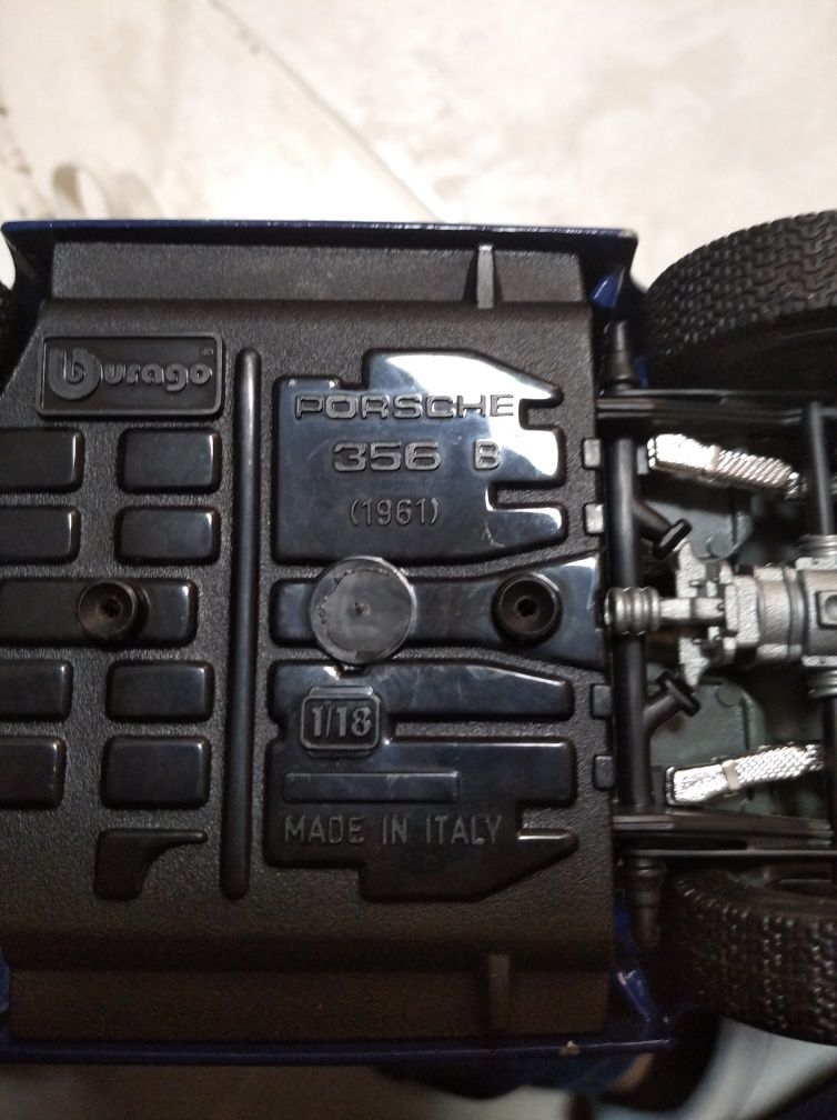 Porsche azul escuro escala 1/18