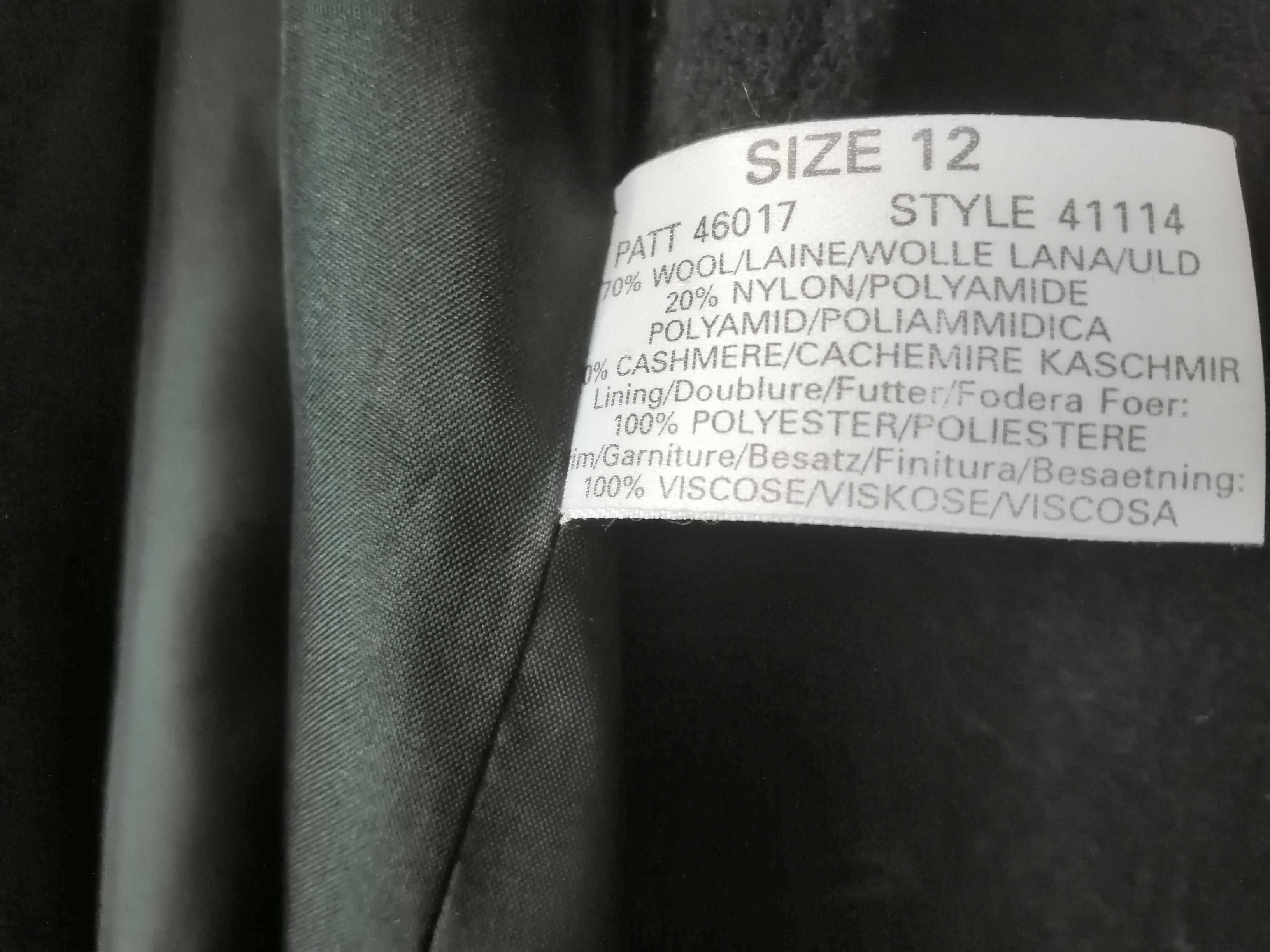 elegancki czarny damski płaszcz renomowanej marki Windsor U.K. r.40