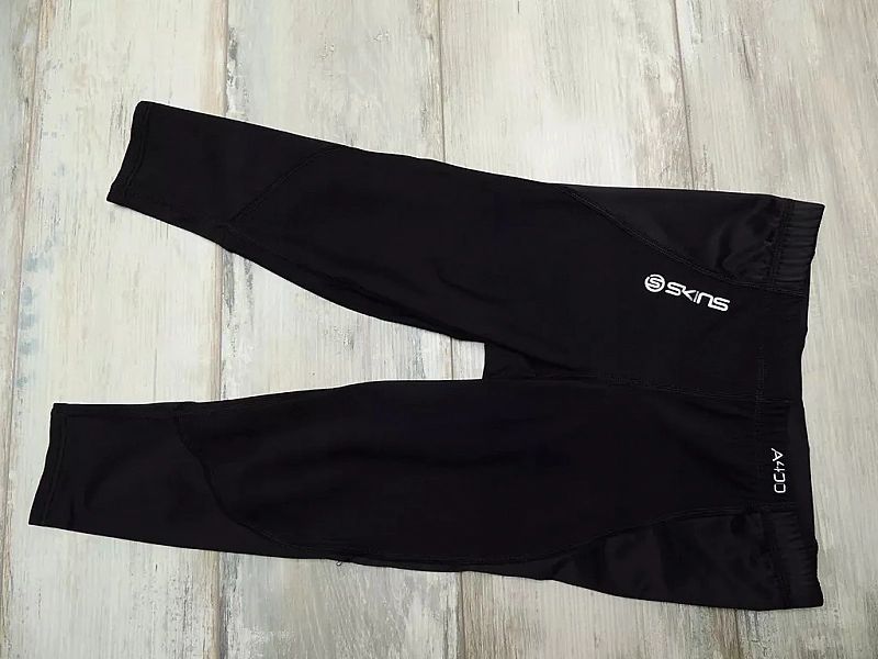 Skins A400 Womens Compression Tights Model kompresyjne do biegania run