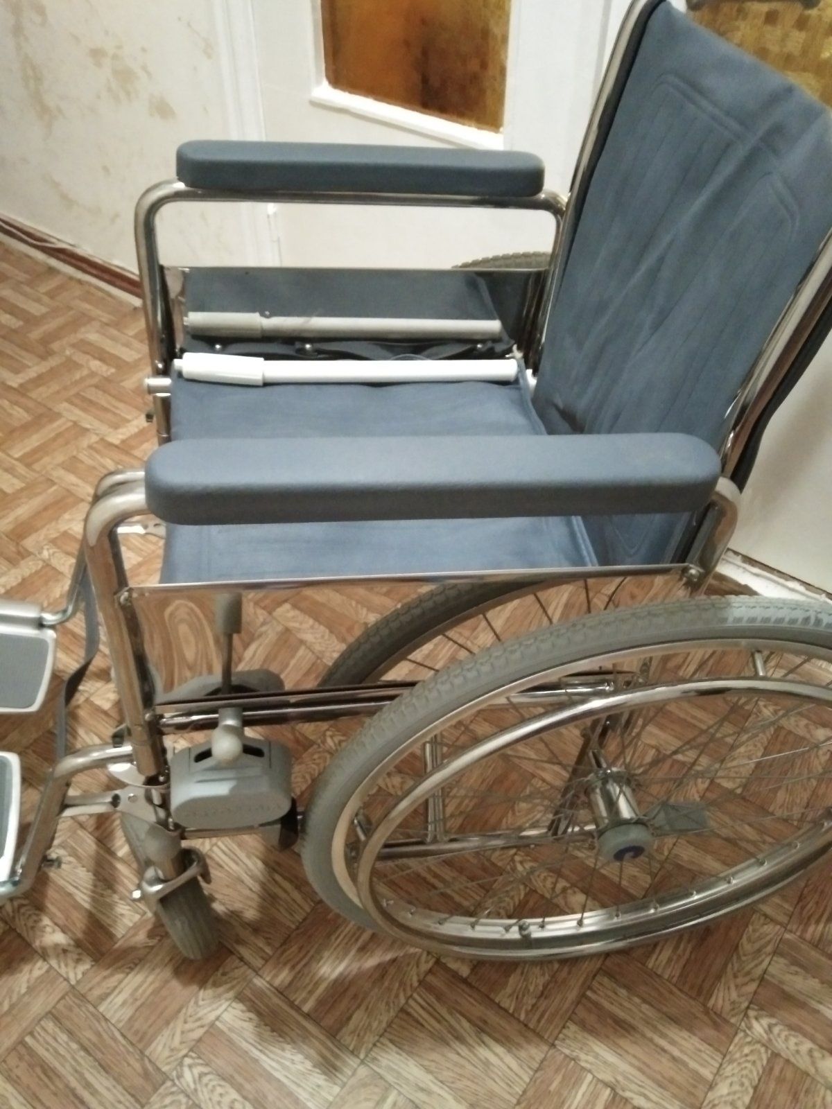 Продам  інвалідну коляску ORtopedia в гарному стані з упаковкою