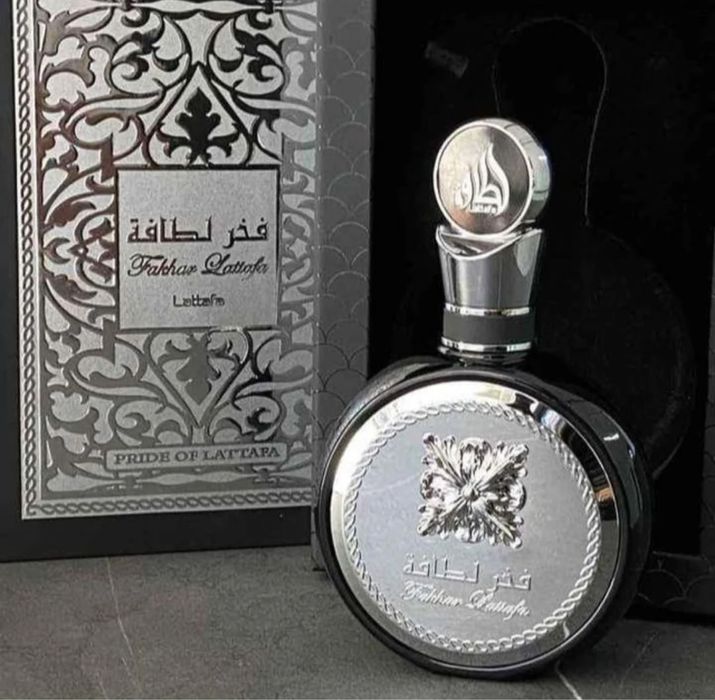 Lattafa Fakhar Black EDP 100ml NOVO