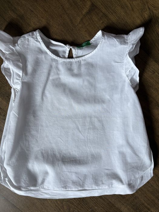 Biała bluzka dla dziewczynki Benetton - 130cm M