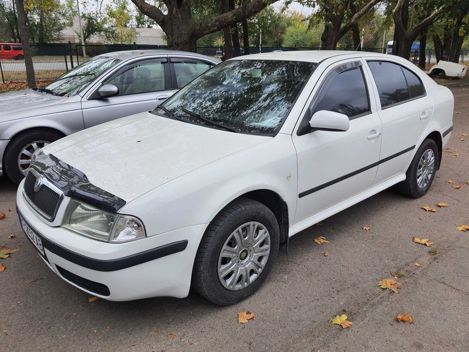 Skoda Octavia 1.6 бензин - 2006
