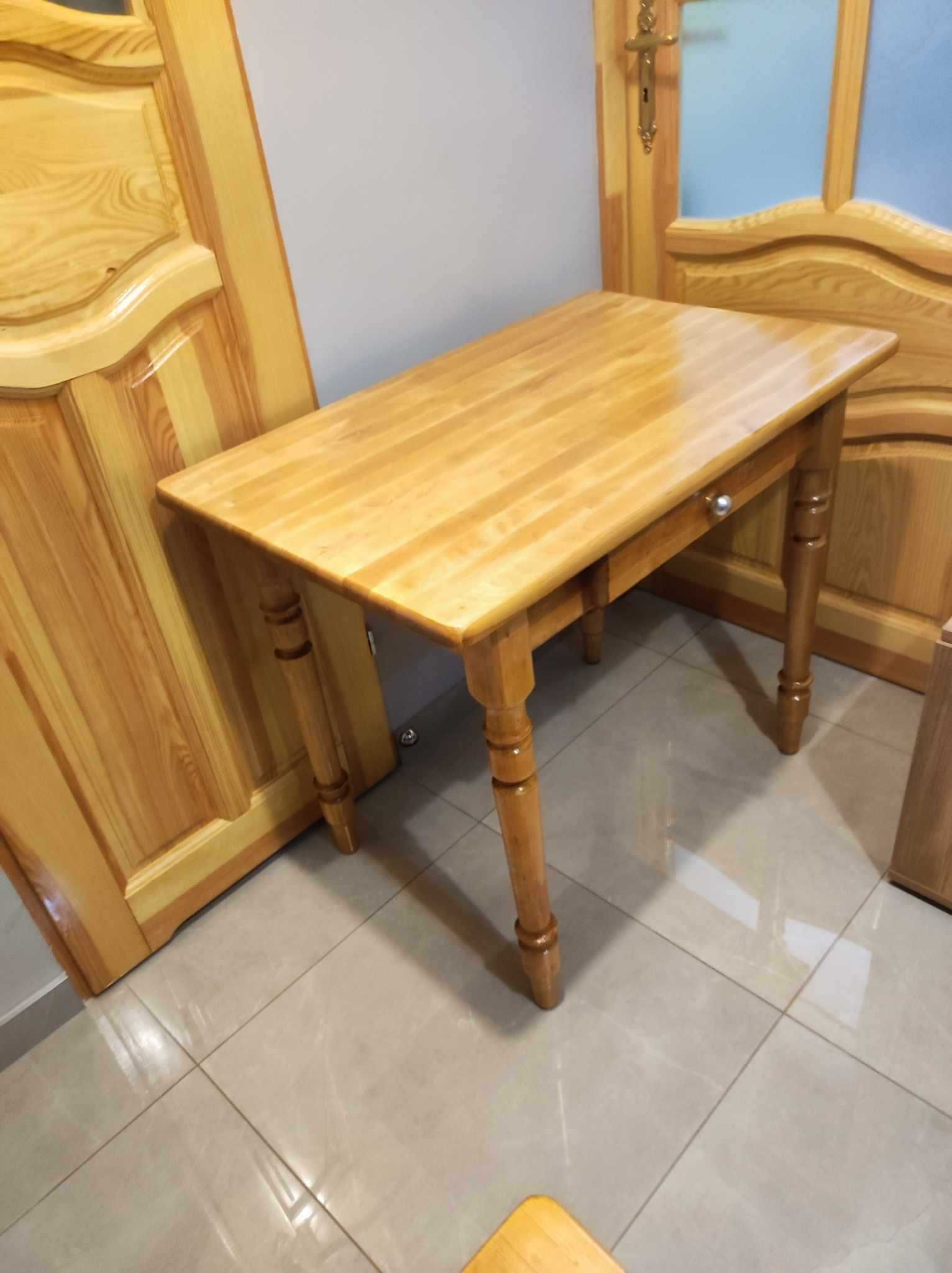 Sprzedam solidny stół drewno naturalne z szufladą 90x58x76 cena 199 zł