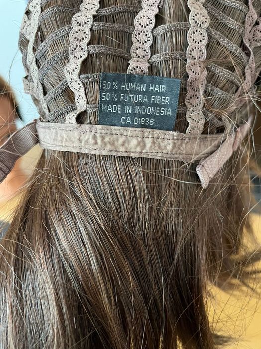 Peruka medyczna, włosy syntetyczne w połączeniu z naturalnymi