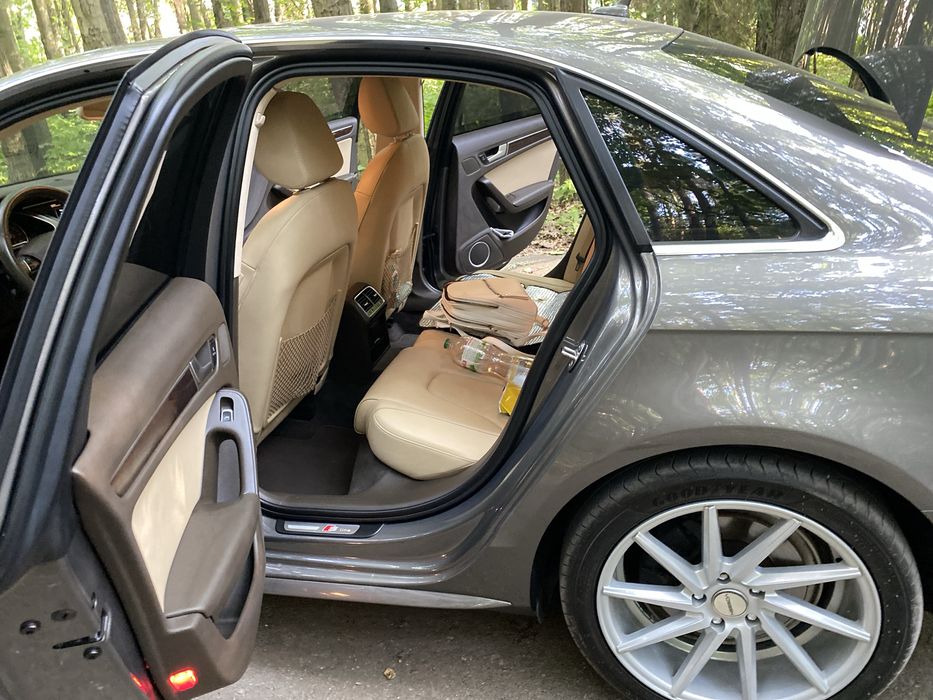 Продам Audi A4 B8 2014