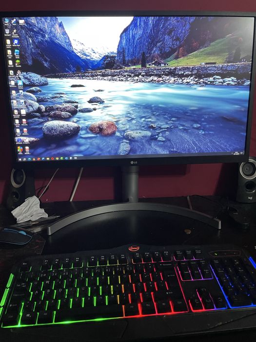 Desktop nox gaming + monitor