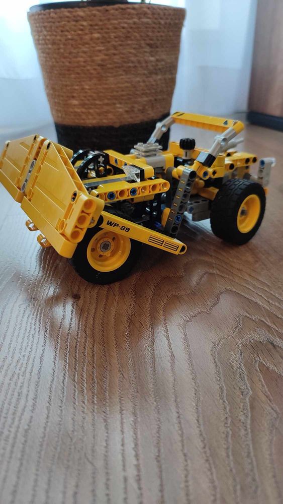 Ciężarówka górnicza 2 w 1 Lego Technic 42035