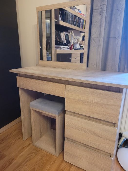 Zestaw toaletka z pufą dąb sonoma