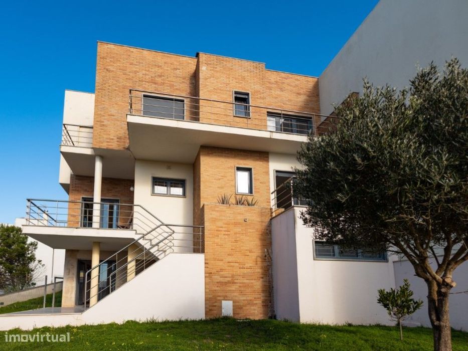 Moradia T6 com Vistas de Mar na Prestigiada FozVillage
