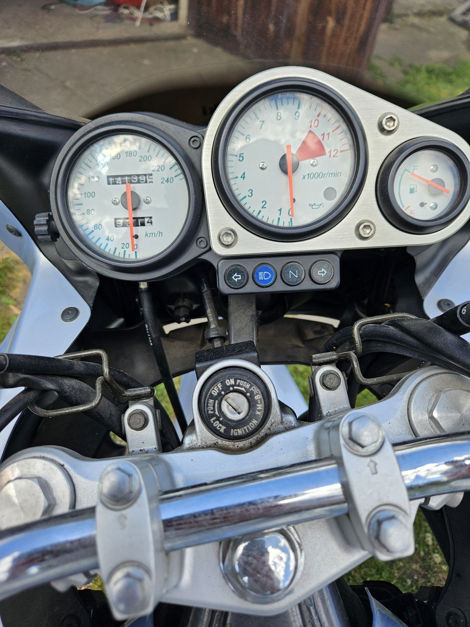 Motor Kawasaki ZR-S7
