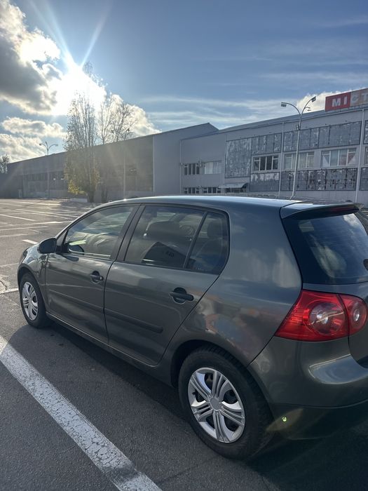Volkswagen Golf 5 2005 1.6 газ/бенз клімат