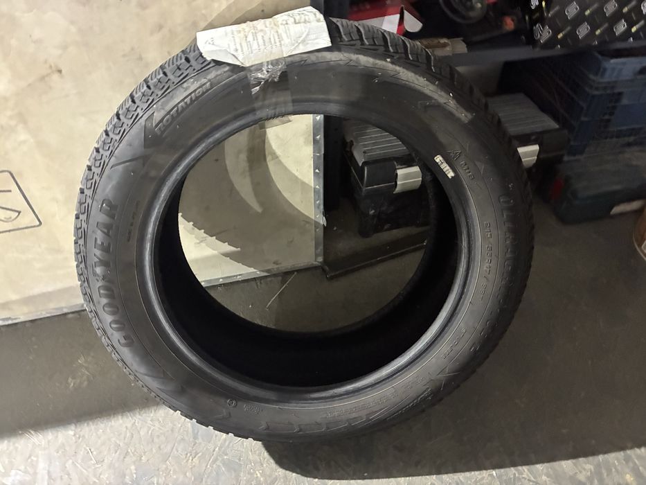 Шини good year ultra gripe