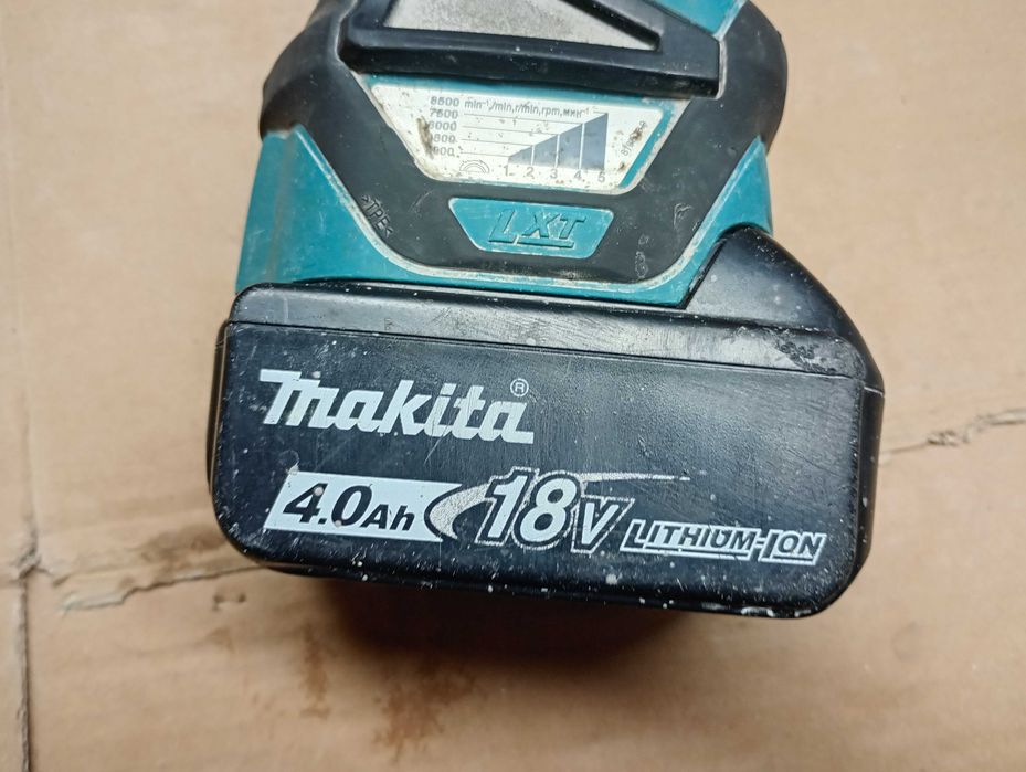 Szlifierka kątowa Makita DGA511