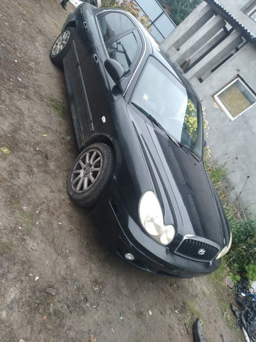 Разборка\Hyundai Sonata 2.0 механика 2003 год по запчастям