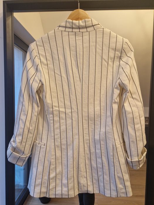 Marynarka Bershka XS kremowa