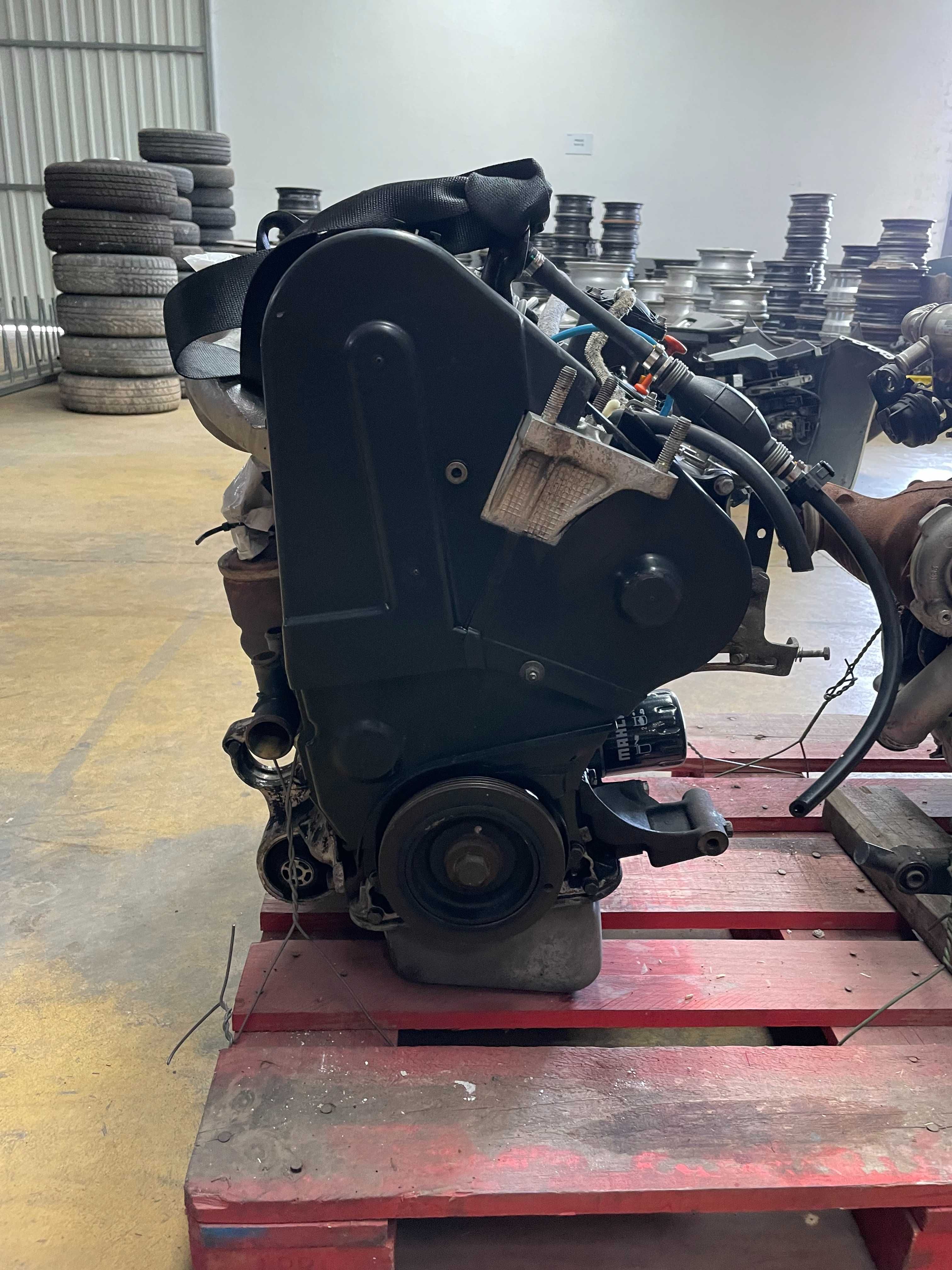 Motor Peugeot 205 Diesel Ref:10CV1Z