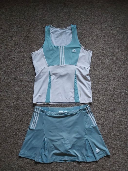 Оригінальний комплект Adidas. Майка та спідниця-шорти.