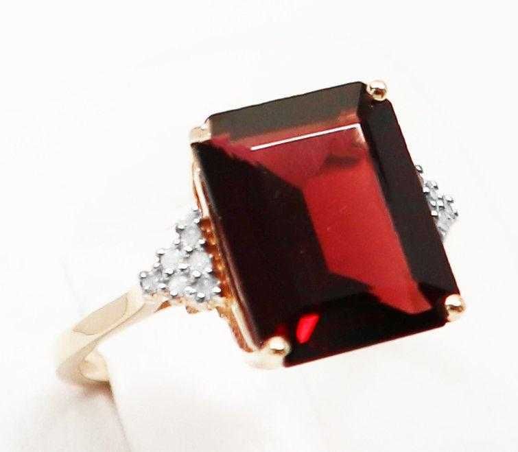 Anel ouro (14K) com pedra (granada)
