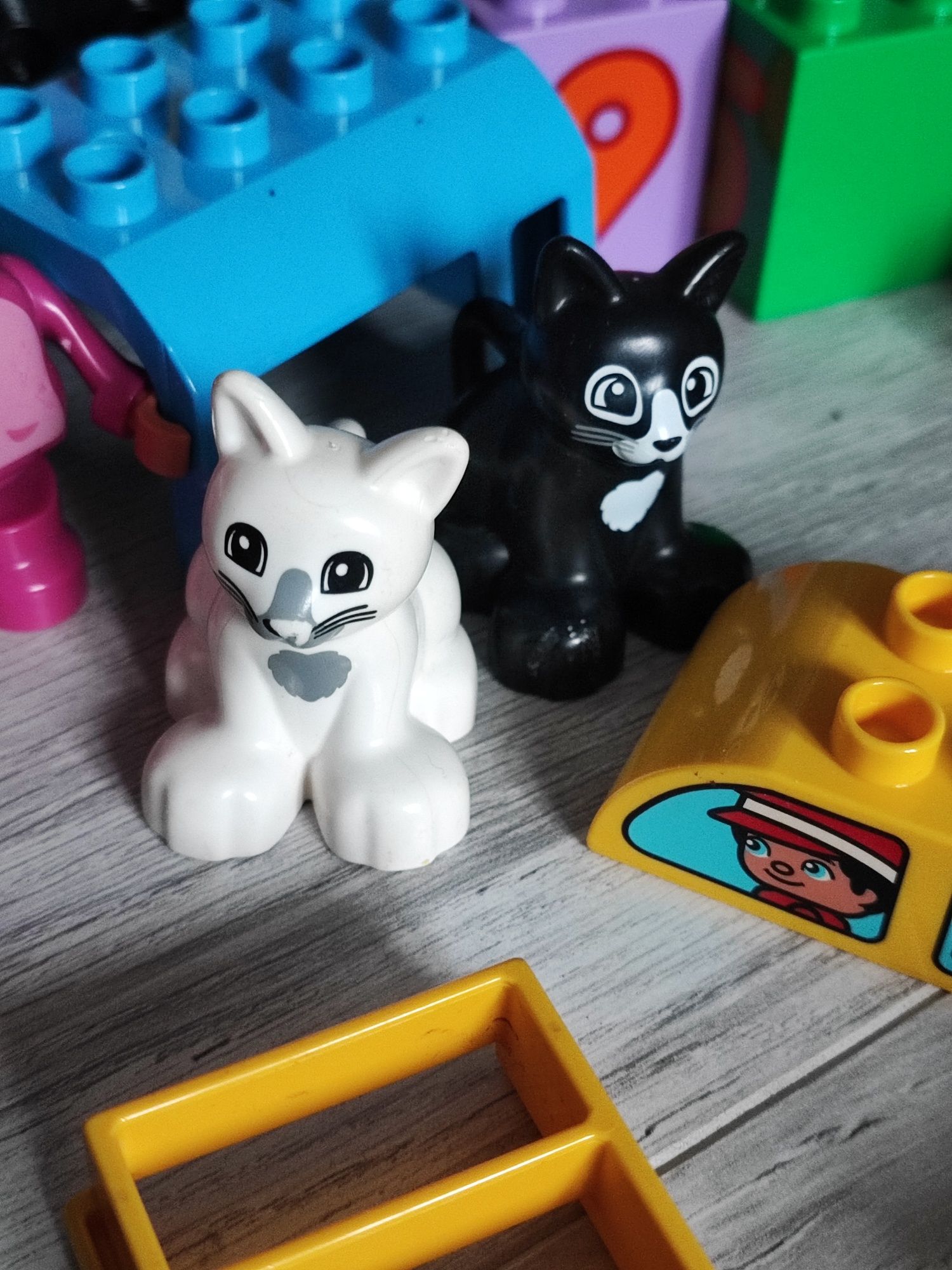 LEGO Duplo mega zestaw 7 Figurek !