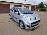 Peugeot 107 z fajnym wyposażeniem
