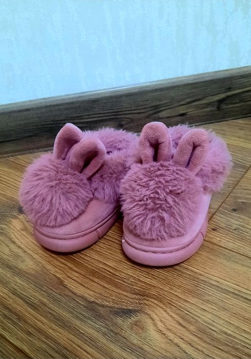 Дитячі тапочки зайчики 22,5-23 розмір