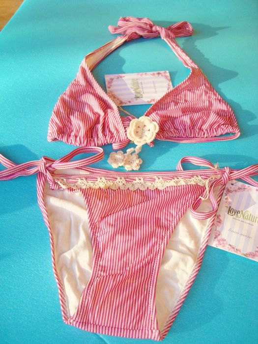 Bikini Love Nature