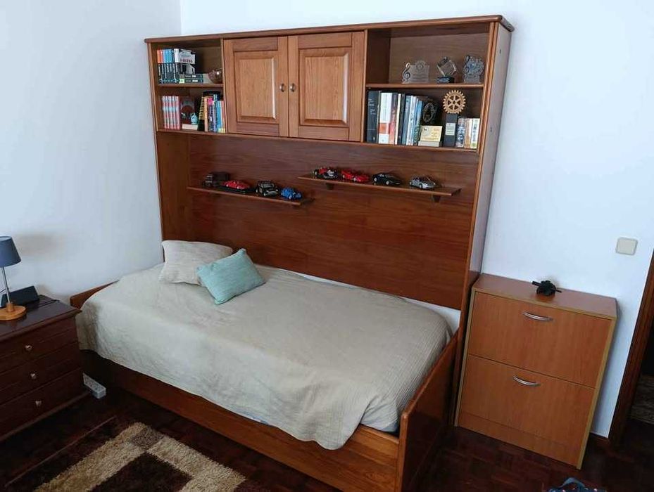 Vende-se Quarto Completo