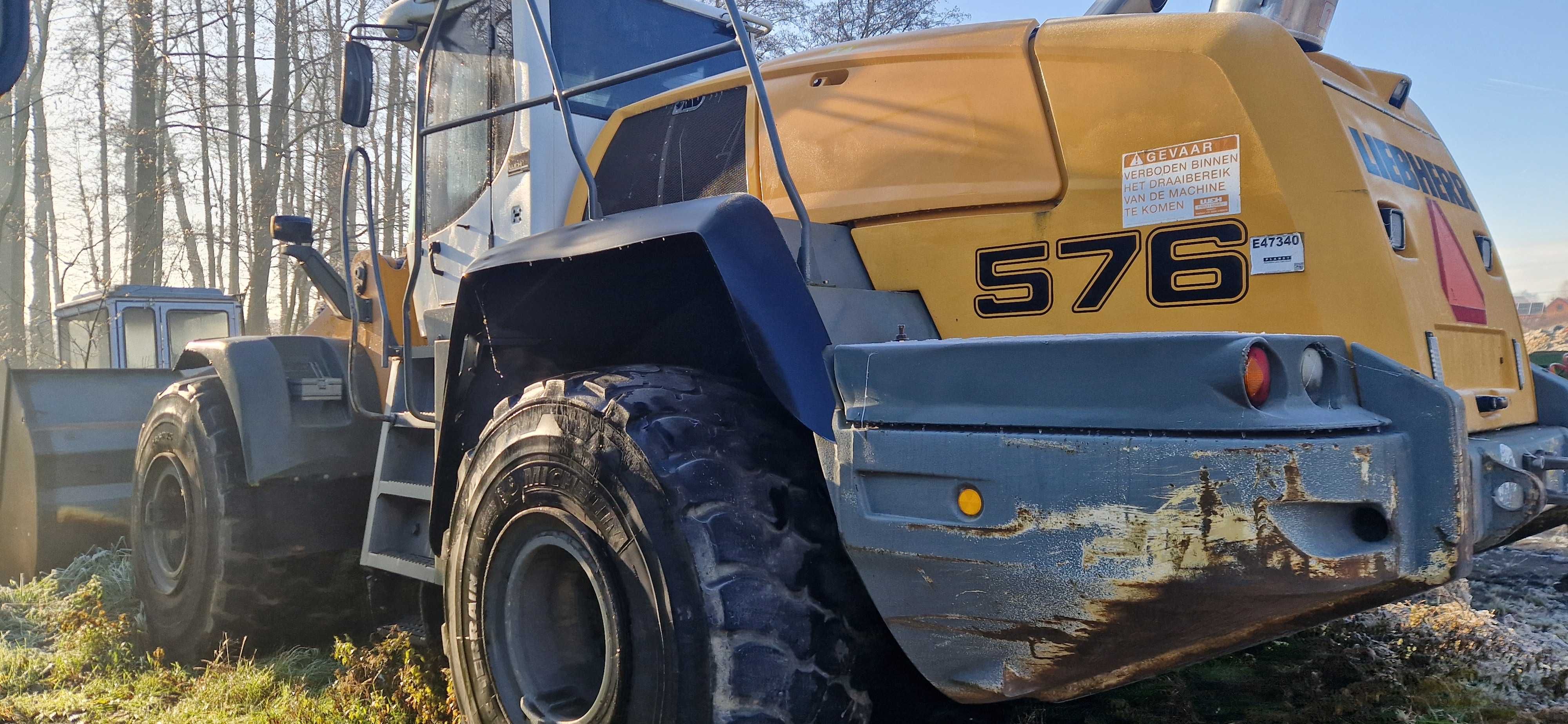 ładowarka liebherr l 576 z 2013r klapa tyla osłona