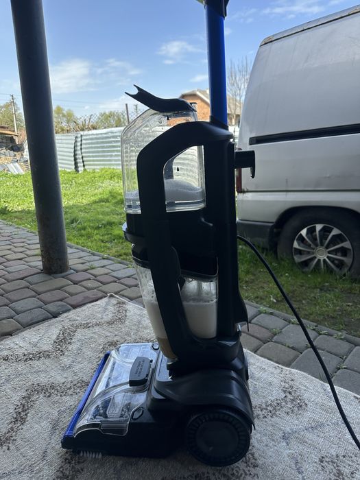 Миючий пилосос для коврів Bissell 3670N