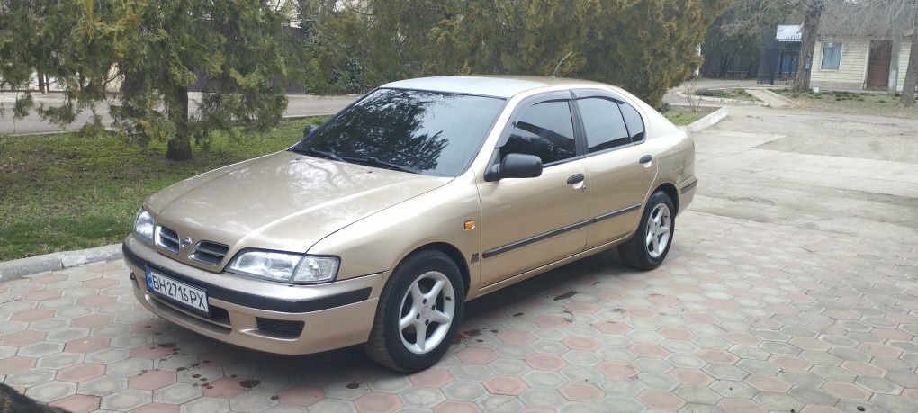 Nissan primera p11