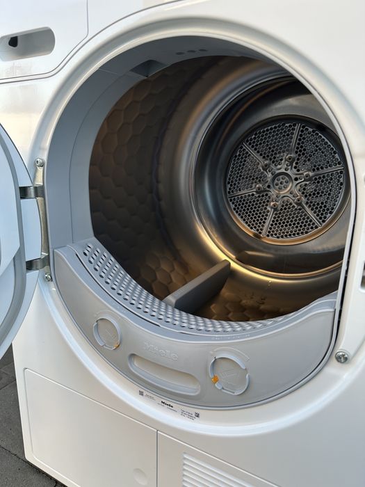 2023 рік ВИСТАВКА!Miele TEF775  сушильна машина
