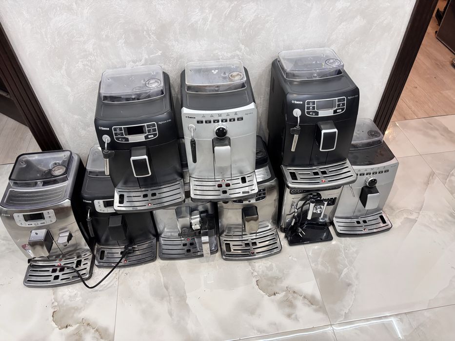 Кавомашина Saeco Intelia , кофеварка